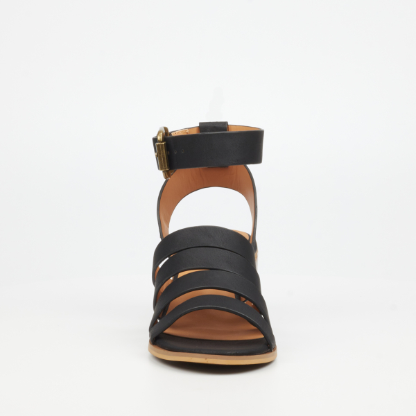 Wexley 1 Faux Leather Low Heels - Black - Image 8