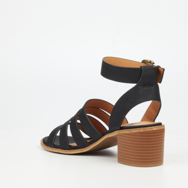 Wexley 1 Faux Leather Low Heels - Black - Image 5