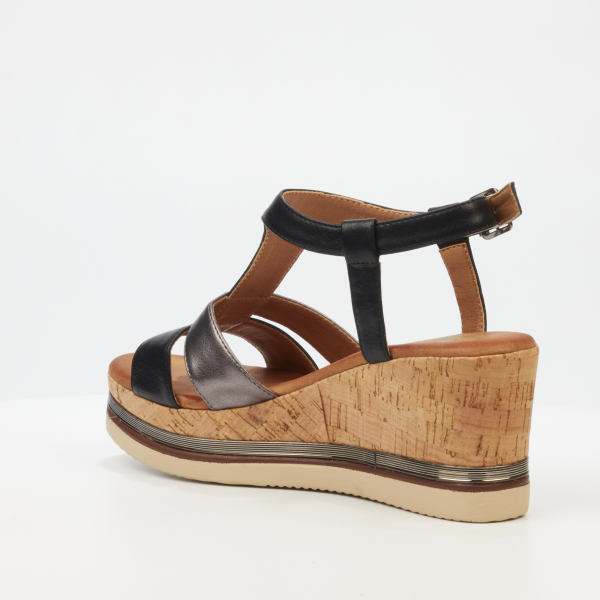 Melinda 1 Faux Leather High Wedges - Black - Image 4